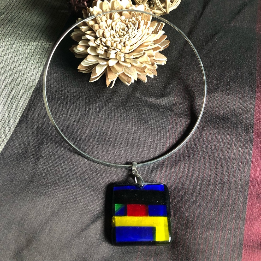 Elegant Silver and Red Necklace with Striking Pendant